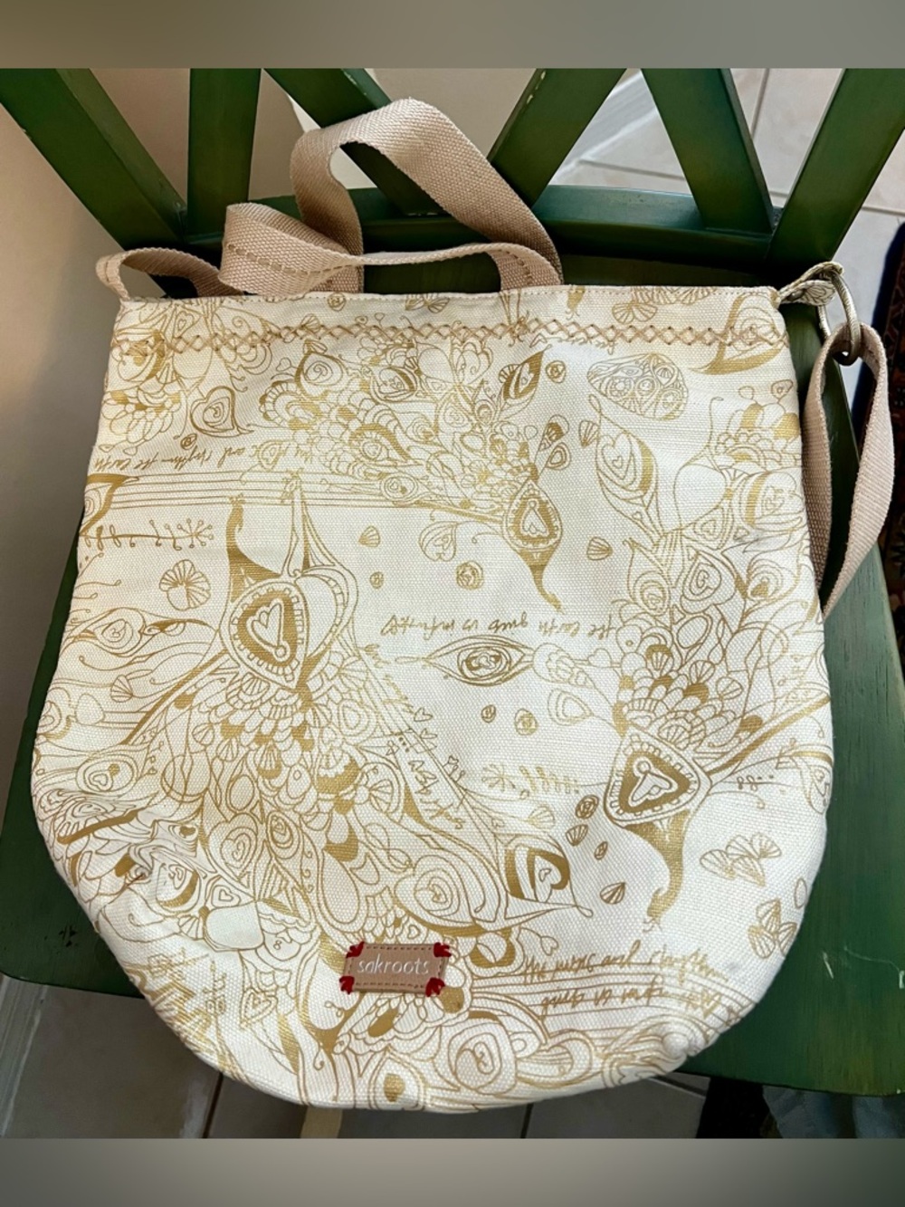 Sakroots Collection Crossbody Adjustable Purse Bag Cream Gold Peacock Print EUC